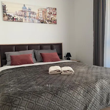 7th Floor Apartament, Free Parking Apartamento