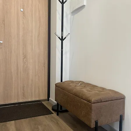 7th Floor Apartament, Free Parking *