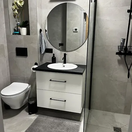 7th Floor Apartament, Free Parking *