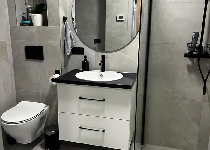 7th Floor Apartament, Free Parking *